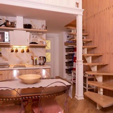 Lägenhet трирівневий лофт із спальнею-укриттям Self Check-in 247