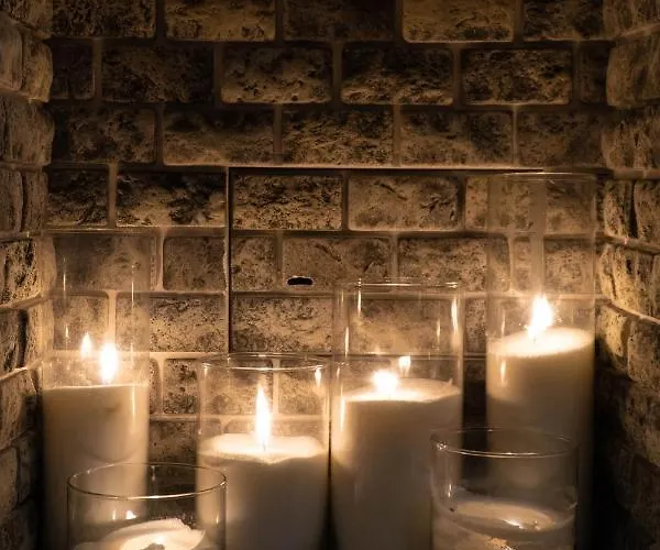 трирівневий лофт із спальнею-укриттям Self Check-in 247 *