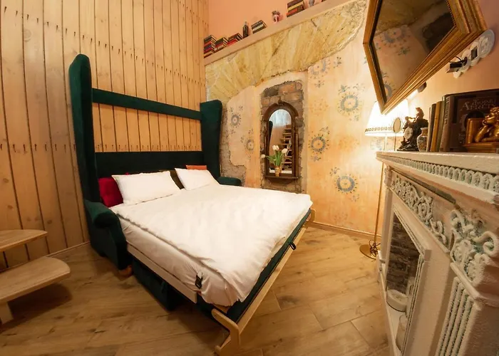 трирівневий лофт із спальнею-укриттям Self Check-in 247 Appartement *