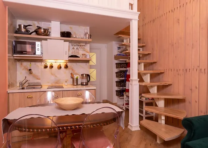 公寓 трирівневий лофт із спальнею-укриттям Self Check-in 247