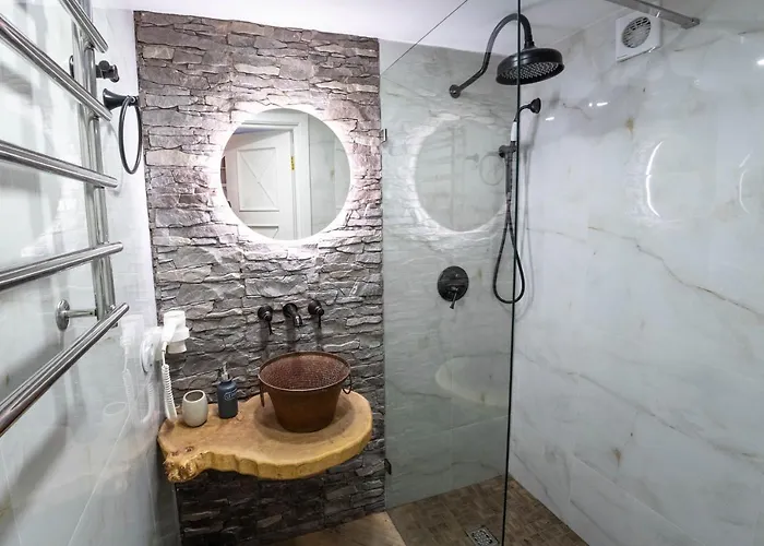 трирівневий лофт із спальнею-укриттям Self Check-in 247 公寓 *