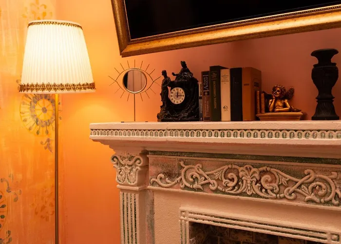 трирівневий лофт із спальнею-укриттям Self Check-in 247 Appartement *