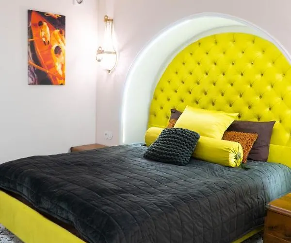 трирівневий лофт із спальнею-укриттям Self Check-in 247 Appartement Odessa