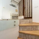 Appartement трирівневий лофт із спальнею-укриттям Self Check-in 247