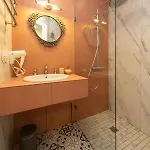 трирівневий лофт із спальнею-укриттям Self Check-in 247 Odessa