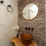 трирівневий лофт із спальнею-укриттям Self Check-in 247 Appartement *